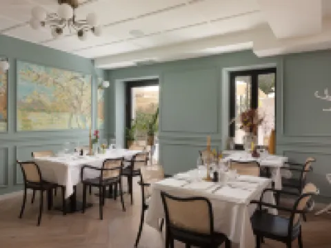 波林傳統酒店 Opcina Makarska酒店