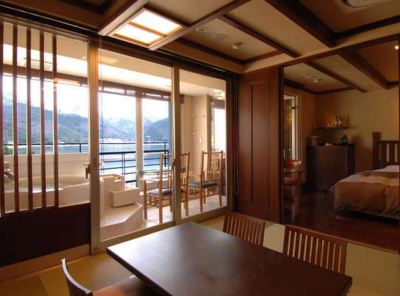 河口湖畔特別室、半露天風呂付き レイクランドホテル みづのさとの写真