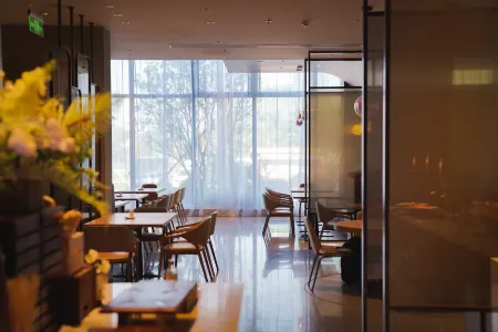 Hengqin Sumlodol Camping Park Отели рядом с достопримечательностью «Zhuhai Chimelong Ocean Kingdom»