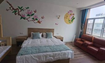 Dongping Lake Yun Homestay