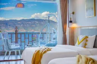 Qihai Tingfeng Inn (Lugu Lake Headquarter) -  อินน์