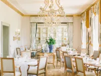 Chateau Mcely - avec sources thermales