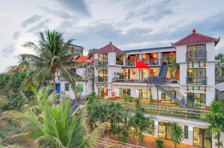 Jinghong No. 1 Mansion Отели рядом с достопримечательностью «Menghanman Tingfota Temple»