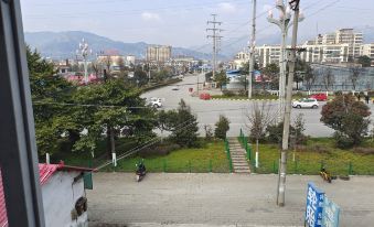 Mianxian Jiaqi Road Guest House
