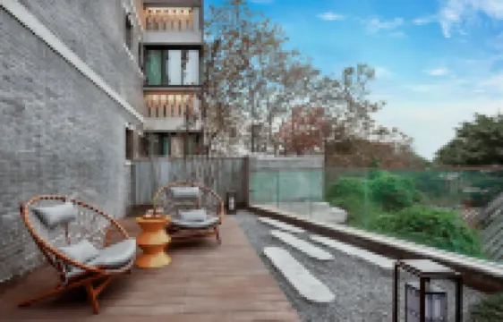 Chongqing Huafang Hotel