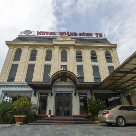 Hoang Hung Hotel Отели рядом с достопримечательностью «Гипермаркет Vincom Plaza Thu Duc»
