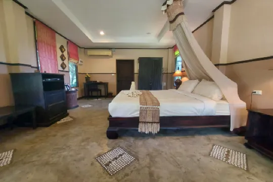 Baan Chai Thung Resort