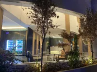 Boutique Hotel Nansha Hotel in zona Yuanyang Nansha Passenger Transport Center