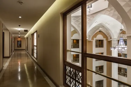 Parsian Safayieh Отели рядом с достопримечательностью «Йезд»