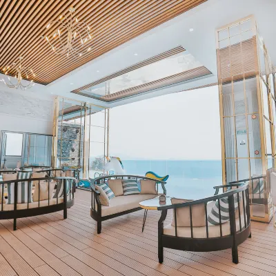 La Vague Hotel Hotels near شاطئ نهو تين