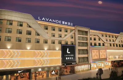 Lavande Hotel (Dongguan Shijie Jiarong Shopping Plaza) Các khách sạn gần Shilong Gymnasium