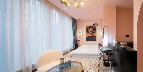 Dianjiang County Bomanie Hotel (Guixi Avenue)