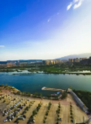 西雙版納七棲•觀江酒店（告莊星光夜市店）