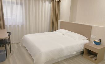 Yining Serviced Apartment (Ningbo Tianyi Square Drum Tower)