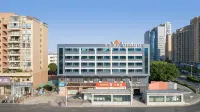 AMIGO Amigo Hotel (Shenzhen Honghuashan Subway Station Honghuashan Sports Center) Hotels in Gongming Square Area