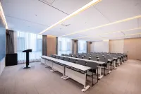 Atour Hotel on Bianhe Middle Road, Suning Plaza, Suzhou. - parking
