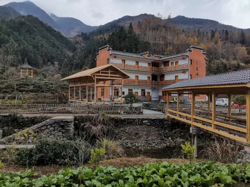 Xiuning Dayu Mountain Farm