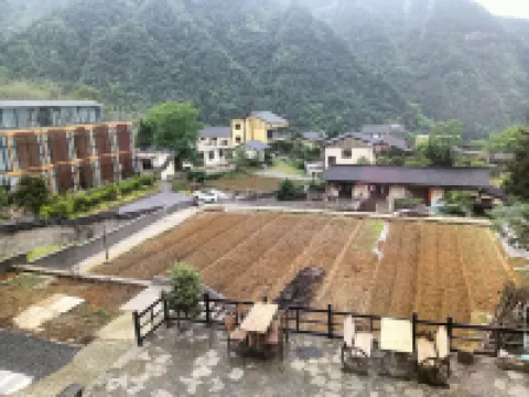 ZijuyuanInn Hotels near Bailong Elevator