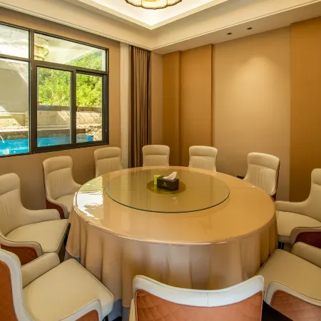 Hunan Mihua is waiting for you to come to the hotel