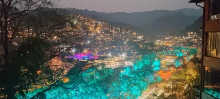 Xijiang Qianhu Miaozhai Yanqi Homestay (Luxury Showgrounds) Отели в г. Лэйшань