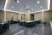 Mingshui yifeng Hotel Hotel di Mingshui County