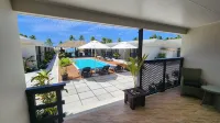 Resort Tava'e - piscina