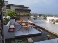 Lizhuang Ancient Town Zai Shui Yi Fang Homestay
