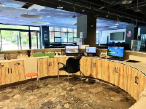 Qinling Gorge Amusement Park Homestay