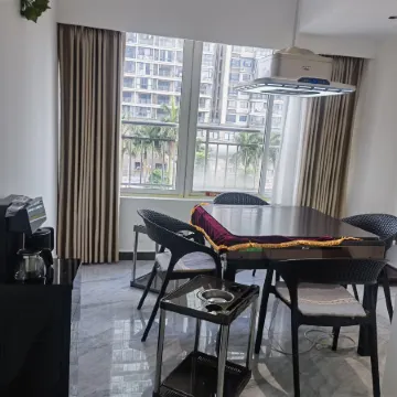 Yunying Future Hotel (Provincial Government Riyue Plaza Duty-Free Shop) Отели рядом с достопримечательностью «Main Plaza»