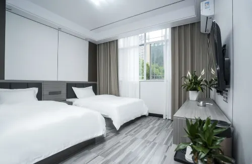 Hefeng Jiushun Homestay