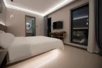 yijiaxiaoyuan - 3 stelle