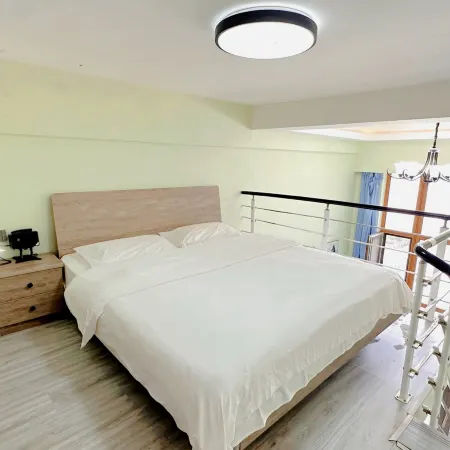 Zizaiju Loft Apartment Hotel