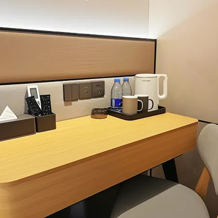 Ningling Jiujiang Business Hotel
