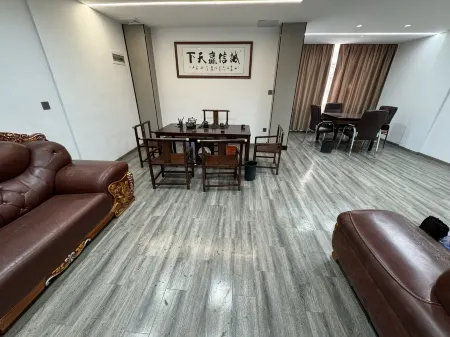 Jinsui Business Hotel