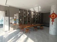 Gemeng Esports Hotel (Zhangjiagang High speed Railway Station Tangqiao Branch)