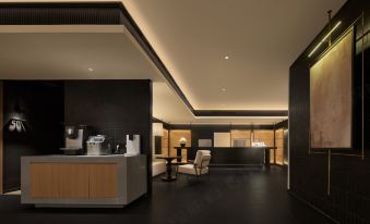 SFEEL Designer Hotel (Yulin International Trade Center Branch)