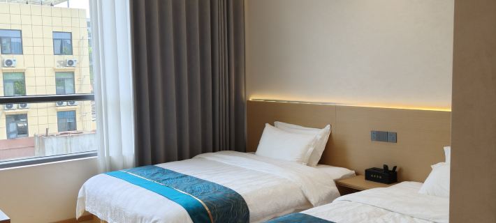 Ruiji Hotel Hotéis em Lichuan