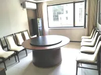 Baoyuewan Hotel (Lake Jingpo Scenic Area)