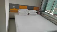Weichang Jianping Farm Stay