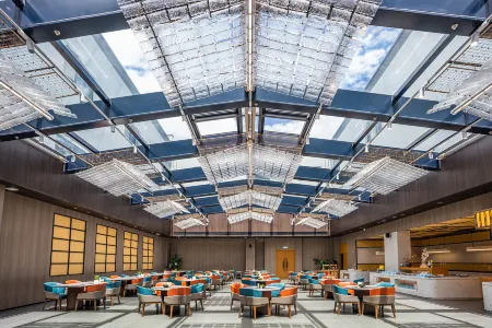 Huangshan Yunyi Tangquan Hotel (Tangkou South Gate Store in Mount Huangshan Scenic Area) Отели рядом с достопримечательностью «Lion Peak»