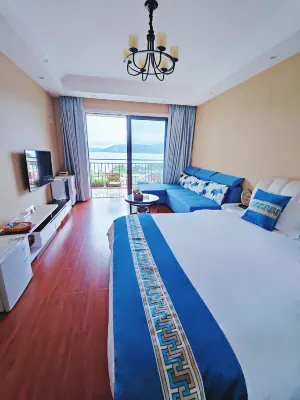 Fuxian Lake Juhu Yisu (Sunshine Coast Branch) Hotels near Jiangchuan Gushan Scenic Area