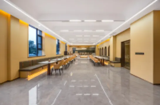 Starway Hotel (Xining Caojiabao Airport) Hotels in Huzhu