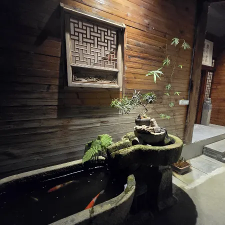 Langshan Homestay (Caiyun City)