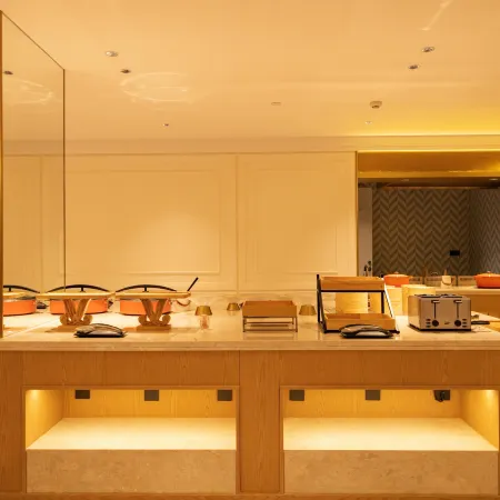 Vienna Hotel (Manas Red Wine Park Branch)