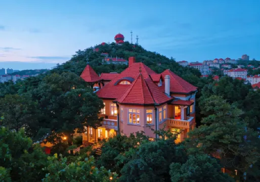 拾花樓（青大附院信號山地鐵站店） 鄰近青島德國總督樓舊址博物館的酒店