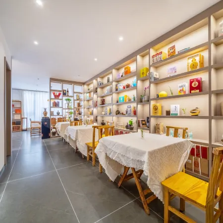 BOBO HOTEL