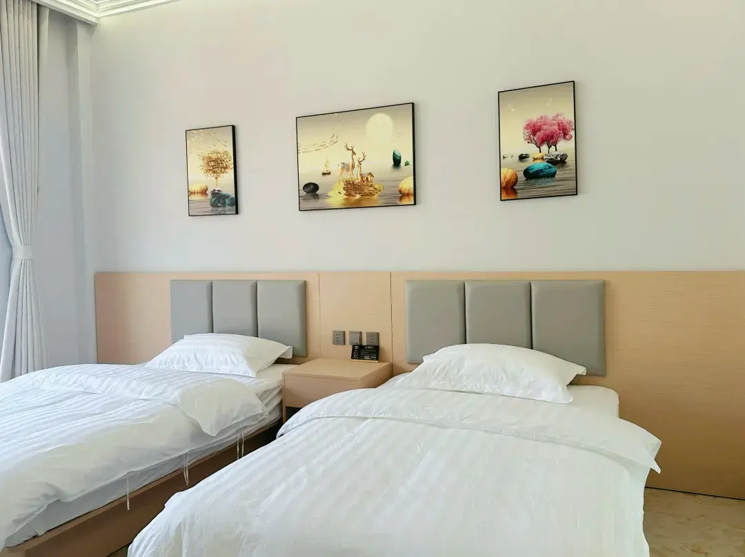 Hekou Dayi Hotel - Lào Cai