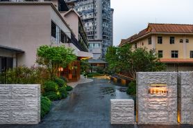 Yun Shi Di Garden Hotel (Yingjiang International Jade City Branch)