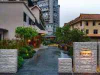 Yun Shi Di Garden Hotel (Yingjiang International Jade City Branch) Hotels in Yingjiang