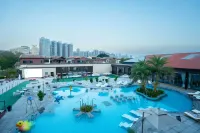 Longjiang Years Hot Spring · Guanlan Mansion (Zhangzhou Ancient City Store) - piscina